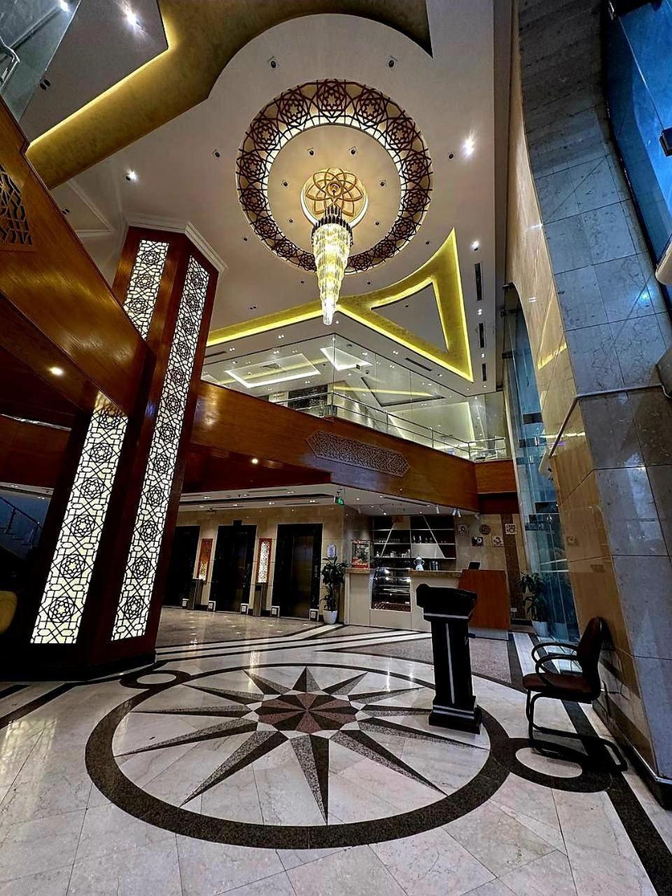 אל-מדינה One Inn Hotel מראה חיצוני תמונה