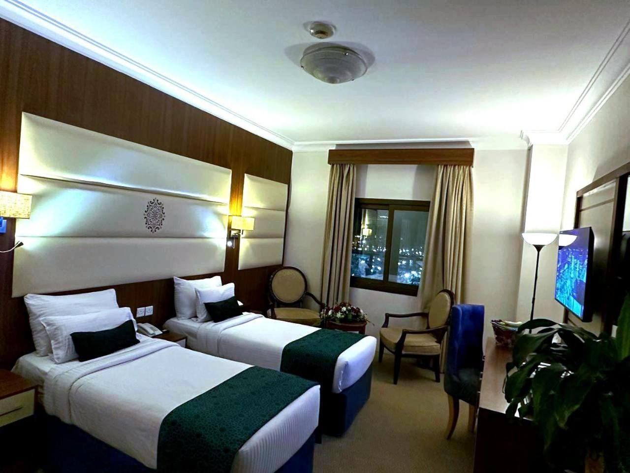 אל-מדינה One Inn Hotel מראה חיצוני תמונה