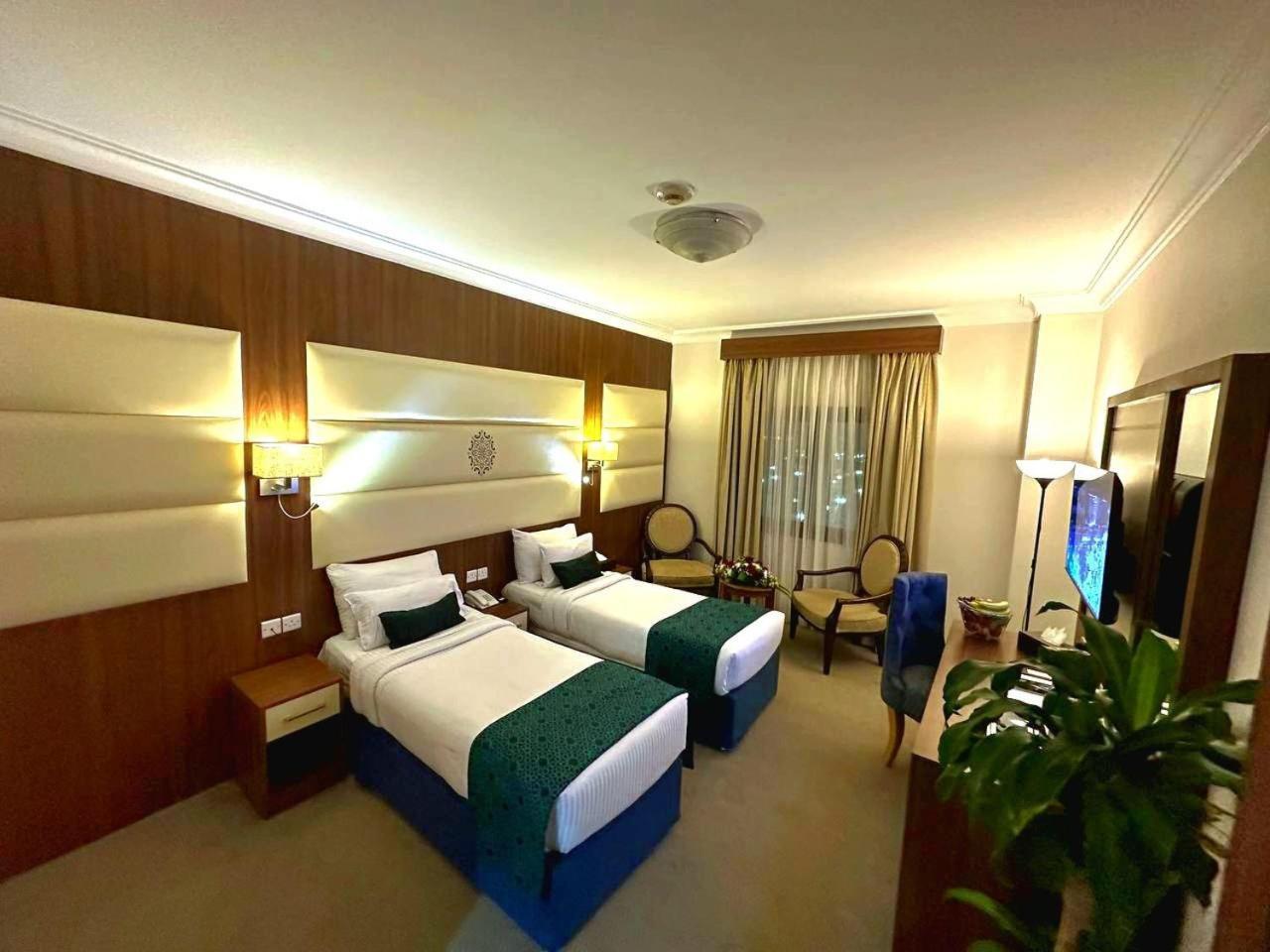 אל-מדינה One Inn Hotel מראה חיצוני תמונה